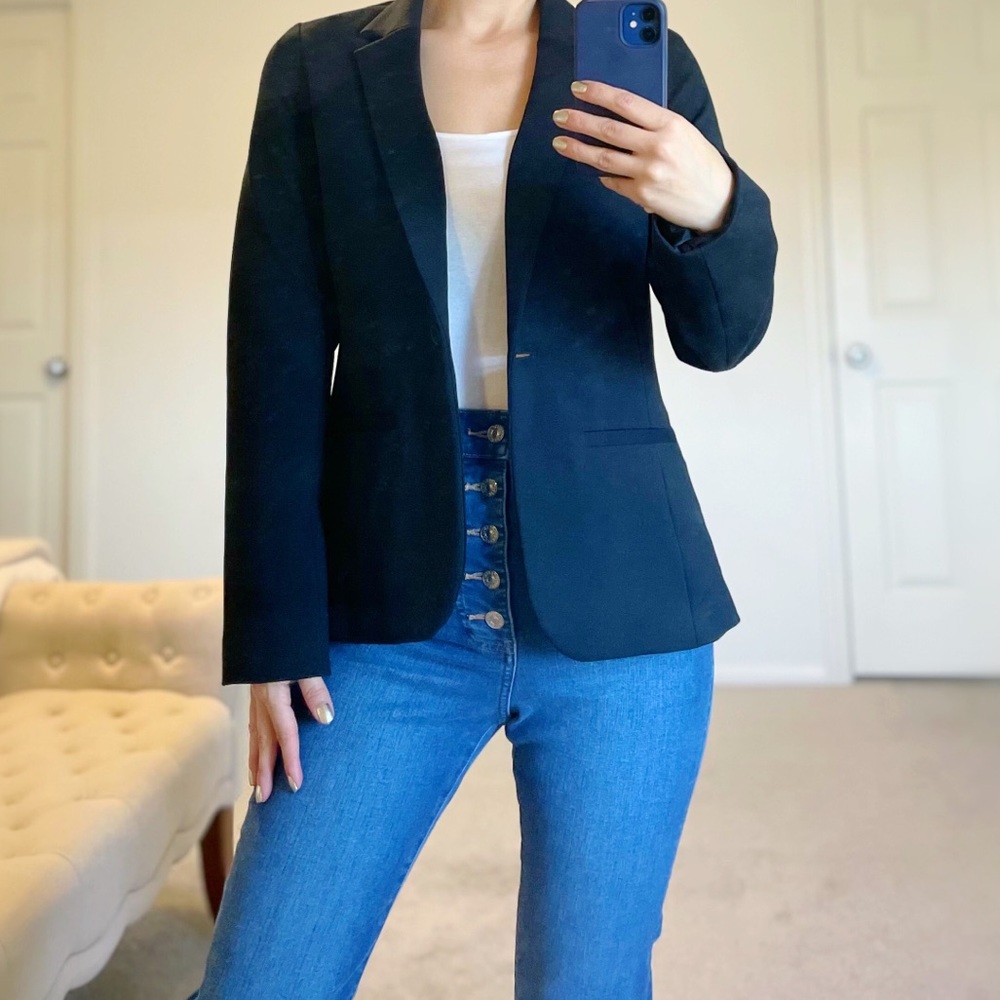 Black Blazer.